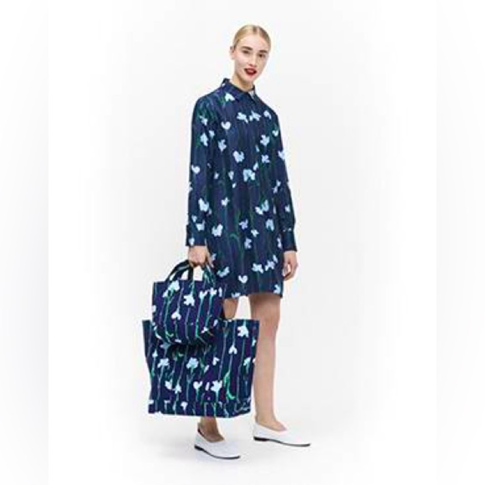 Marimekko silk navy floral patterned dress, size 36/US 4